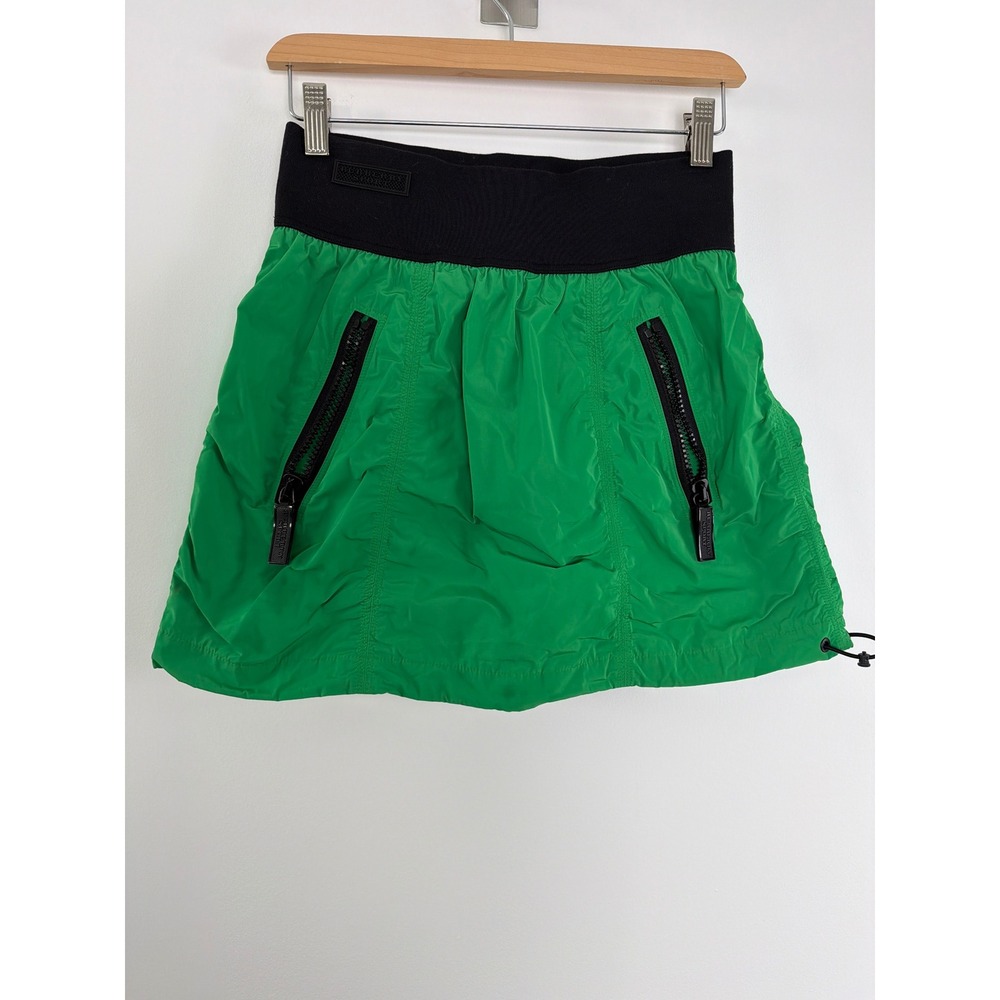 VTG Y2K Burberry Sport Bubble Mini Skirt Sz 4 Green Techwear Athleisure Golf